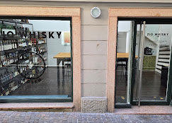 Zio Whisky shop in Bolzano